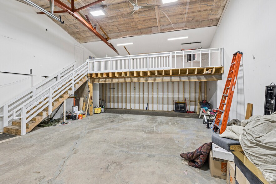 More Photos Of 80 Metcalf Rd, Avon Warehouse For Sale
