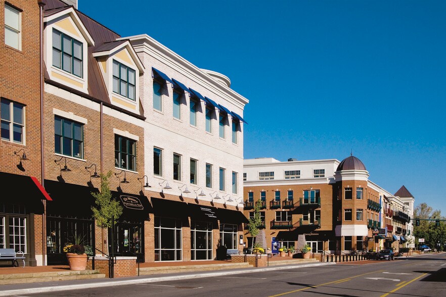 More Photos Of 121 Mill St, Gahanna Apartments For Lease