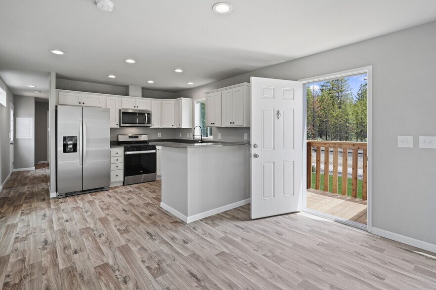 More Photos Of 52663 Drafter Rd, La Pine Manufactured Housing Mobile Home Park For Sale