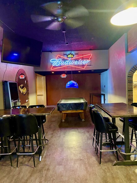 More Photos Of 239 Main St, Shelby Bar For Sale
