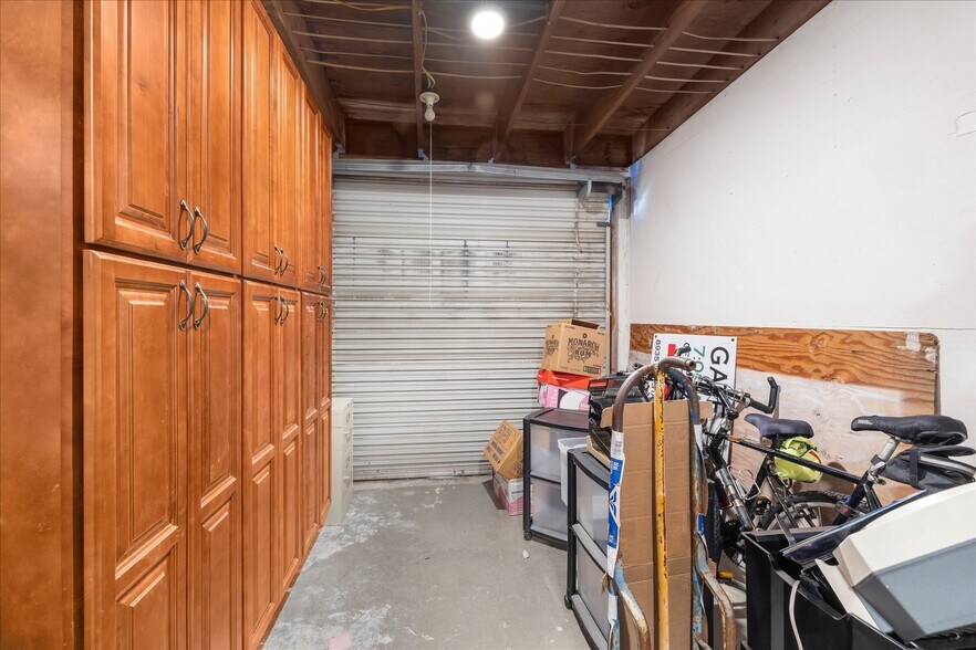 More Photos Of 5803 SE Johnson Creek Blvd, Portland Self Storage For Sale