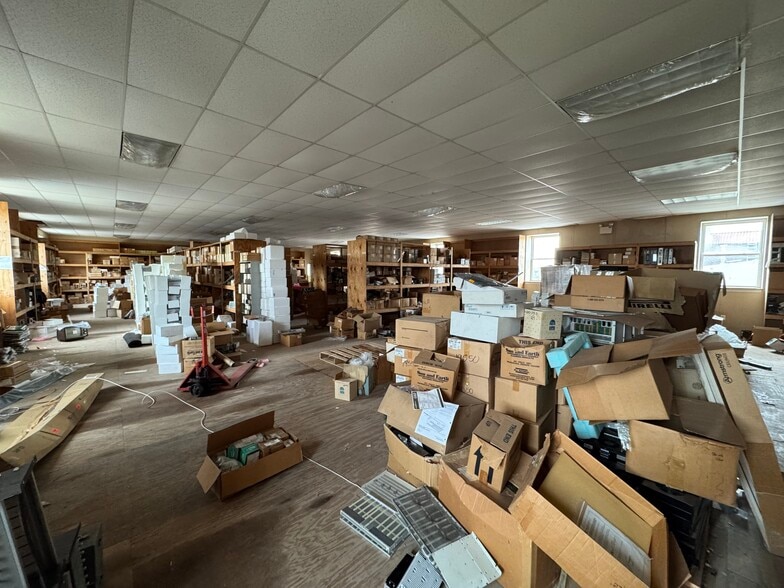 More Photos Of 624 W Main St, Norristown Warehouse For Sale