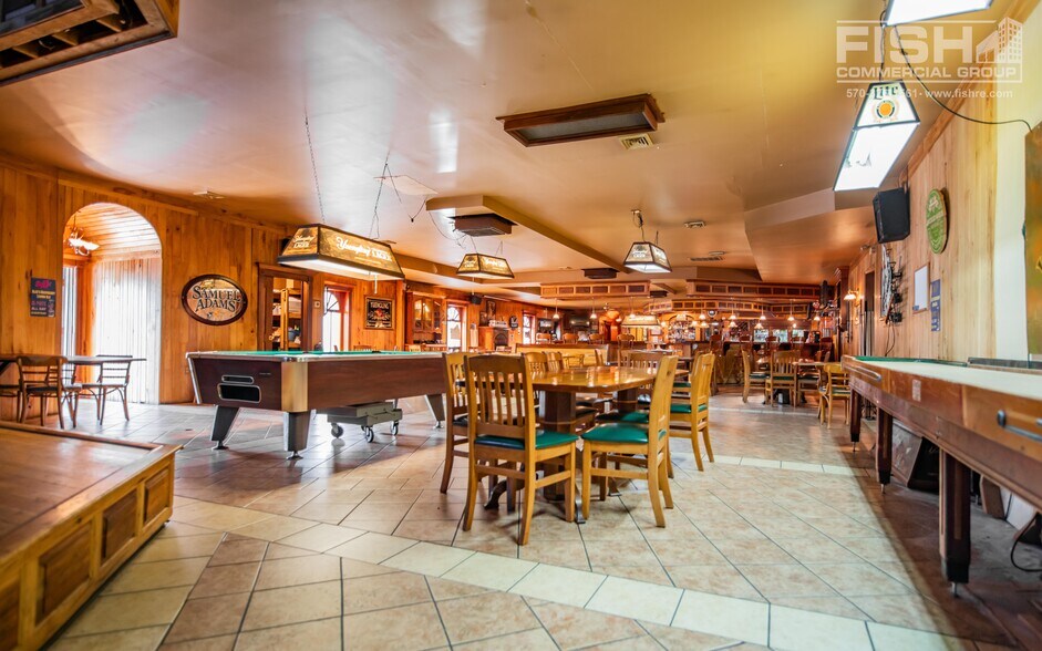 More Photos Of 204 Valley St, Williamsport Bar For Sale
