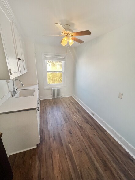 More Photos Of 510 Swede St, Norristown Office For Sale