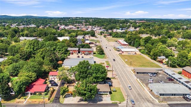 More Photos Of 223 N East Ave, Tahlequah Office For Sale