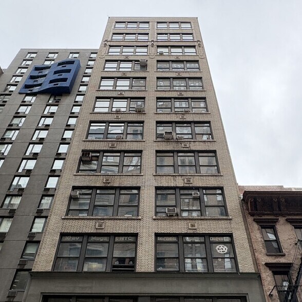 More Photos Of 164 W 25th St, New York Office For Lease