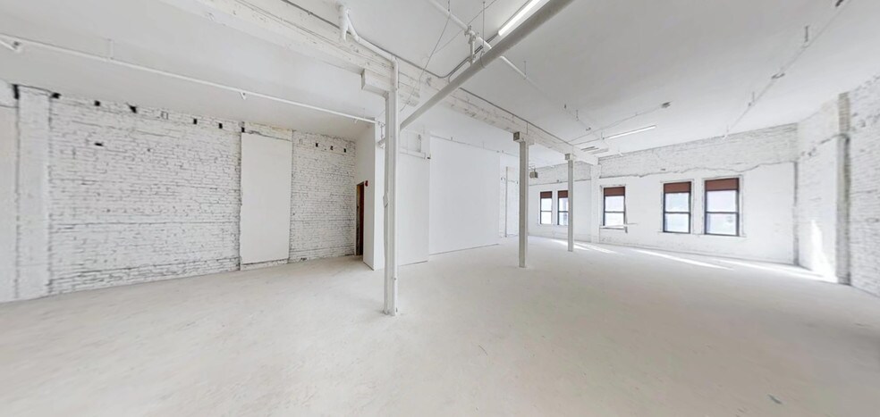 More Photos Of 133 W Pittsburgh Ave, Milwaukee Apartments For Lease