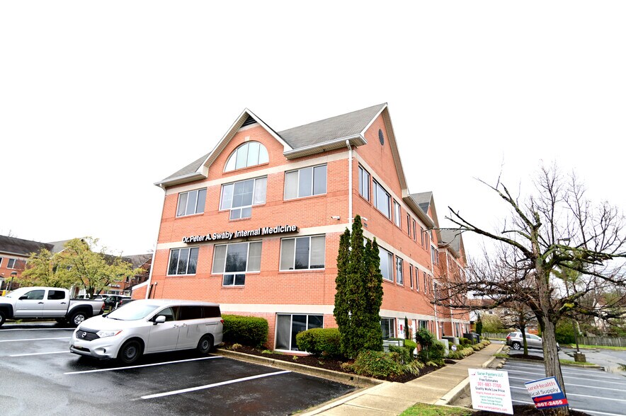 More Photos Of 3000-3048 Mitchellville Rd, Bowie Medical For Lease