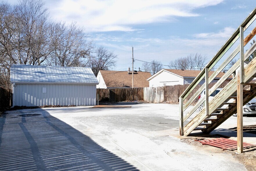 More Photos Of 1618 S 32nd Ave, Omaha Apartments For Sale