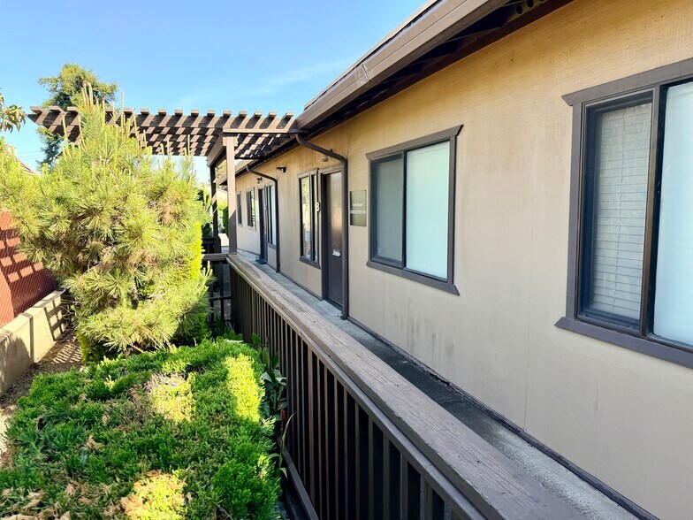 More Photos Of 146 Harder Rd, Hayward Medical For Sale