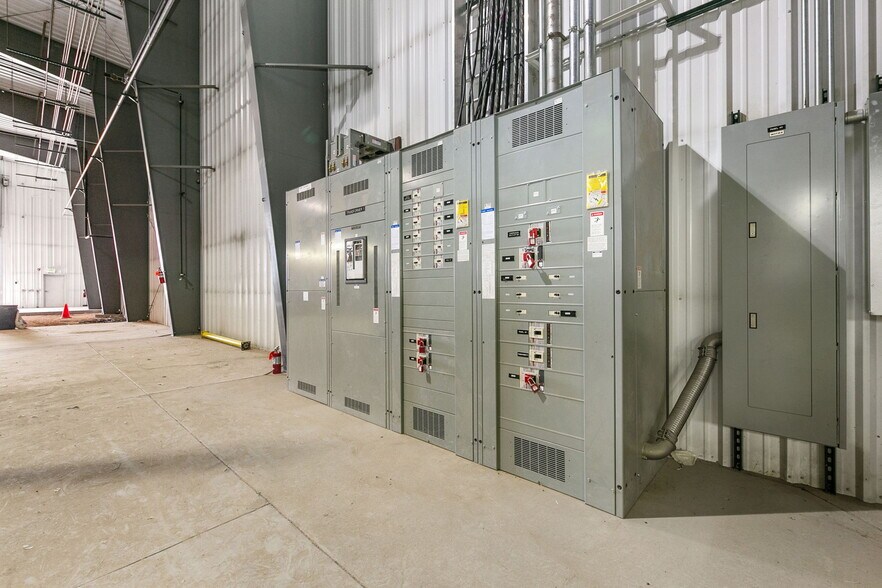 More Photos Of 6193 Berwick Dr, Cheyenne Warehouse For Sale