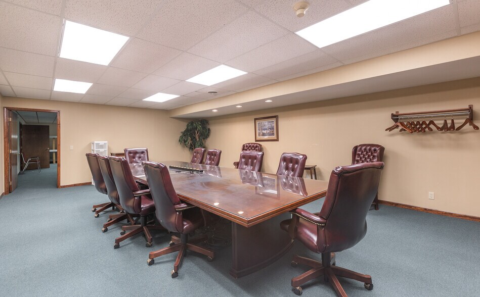 More Photos Of 216 W 2nd St, Dixon Bank For Sale