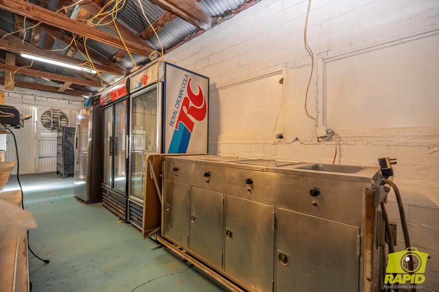 More Photos Of 425 Highland Park, Robert Lee Flex For Sale