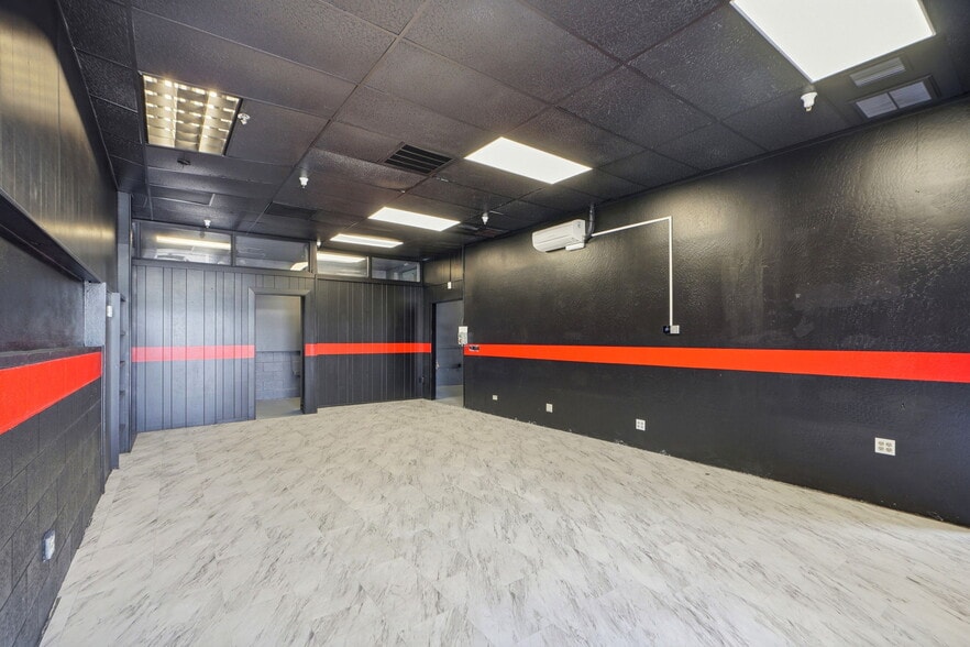 More Photos Of 1420 Healdsburg Ave, Healdsburg Flex For Sale