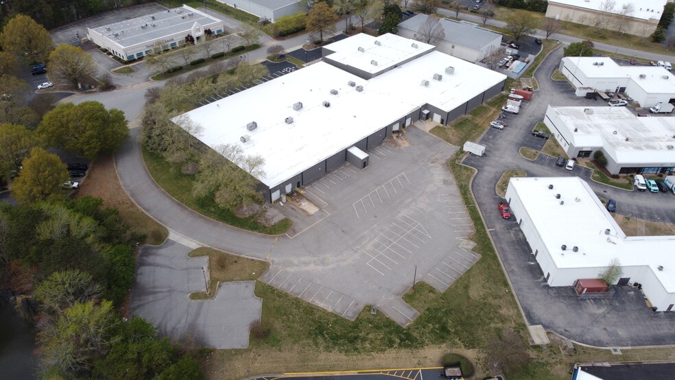 More Photos Of 809 Principal Ct, Chesapeake Manufacturing For Lease