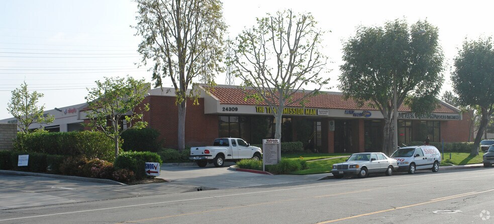 Primary Photo Of 24309 Creekside Rd, Valencia Service For Lease