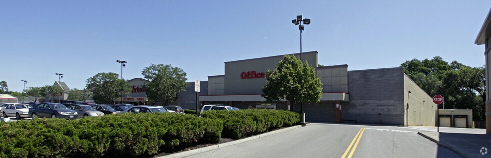 More Photos Of 2518-2572 South Rd, Poughkeepsie Unknown For Lease