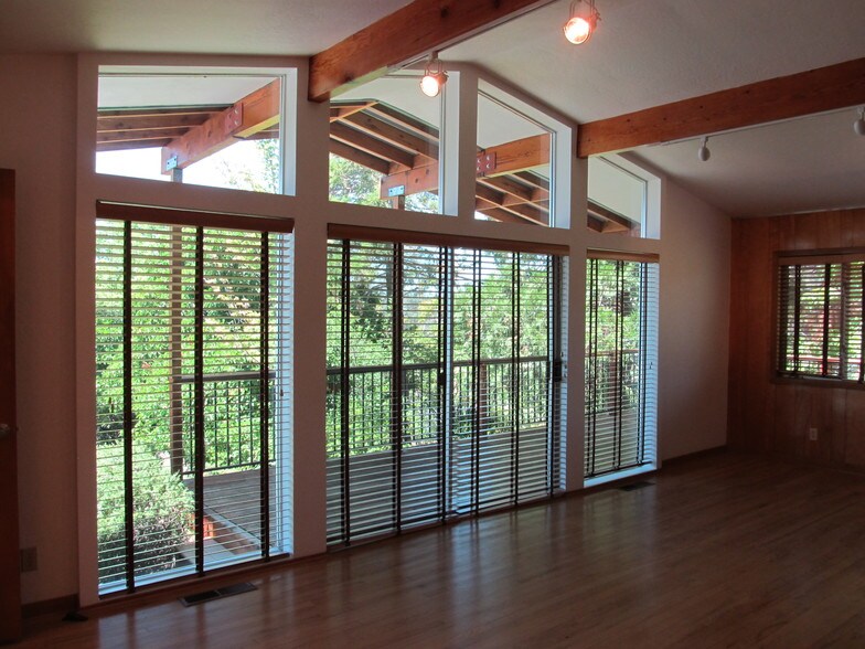 More Photos Of 111 Margaret Ln, Grass Valley Office For Sale