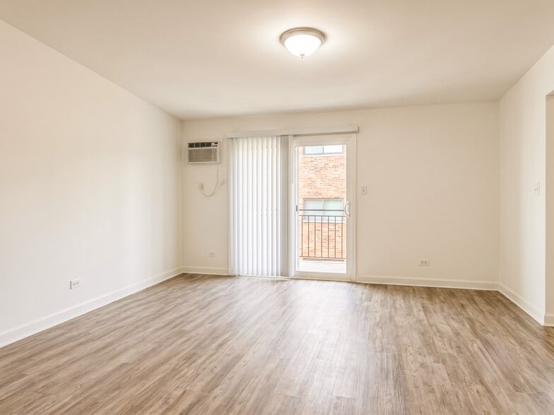 More Photos Of 12510 Vincennes Rd, Blue Island Apartments For Sale