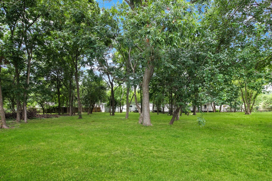 More Photos Of 205 Reynolds Ave, League City Land For Sale