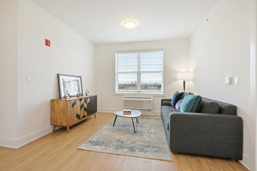More Photos Of 110 Bergen Tpke, Little Ferry Apartments For Lease