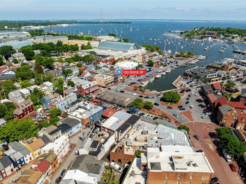 More Photos Of 132 Dock St, Annapolis Restaurant For Sale