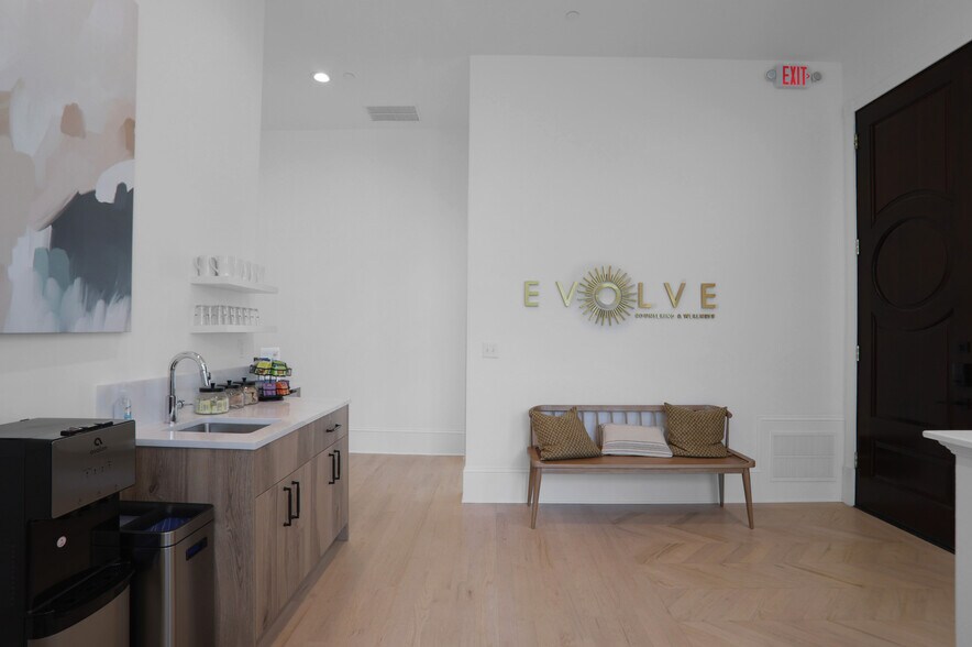 More Photos Of 1074 Ponce De Leon Ave, Atlanta Office For Sale