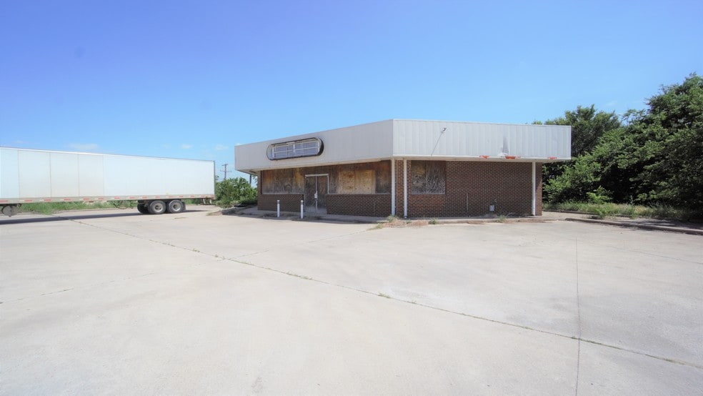More Photos Of 12235 Camp Bowie Blvd W, Aledo Service Station For Sale