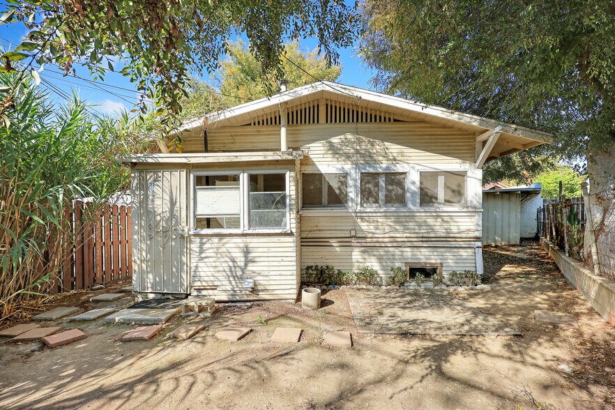 More Photos Of 4546 Eagle Rock Blvd, Los Angeles Apartments For Sale