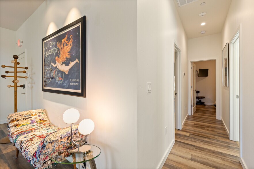 More Photos Of 302 N Main St, Lakeport Storefront For Sale