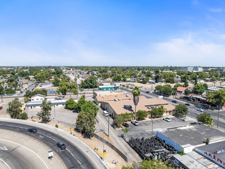 More Photos Of 1921 E Belmont Ave, Fresno Lodge Meeting Hall For Sale