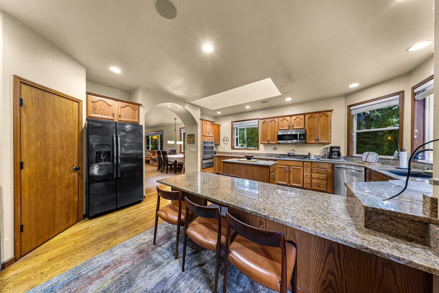 More Photos Of 918 Citadel Dr, Everson Multifamily For Sale