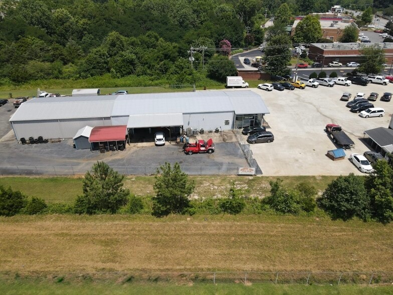 More Photos Of 975-979 E Liberty St, York Auto Dealership For Sale
