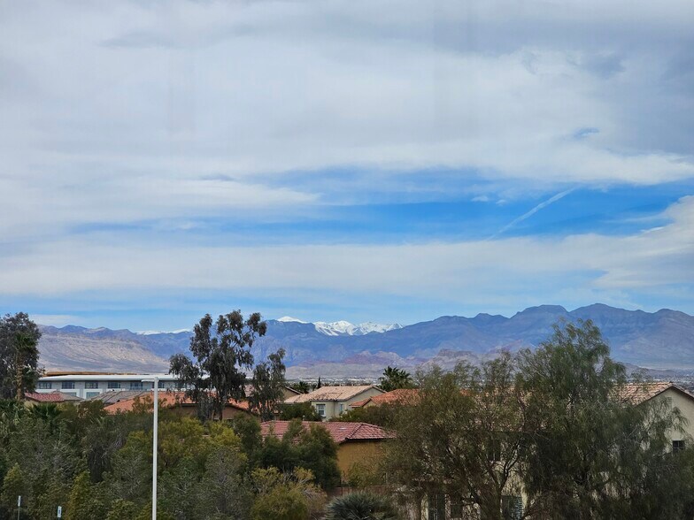 More Photos Of 6370 S Pioneer Way, Las Vegas Manufacturing For Lease