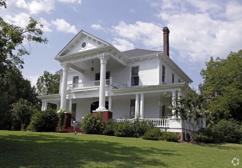 More Photos Of 118 Hwy 309 S, Byhalia Lodge Meeting Hall For Sale