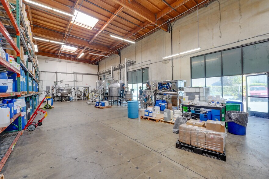 More Photos Of 1849 Diamond St, San Marcos Warehouse For Sale