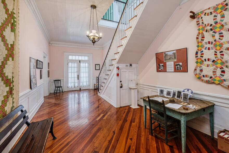 More Photos Of 163 Old Buncombe Rd, Union Specialty For Sale