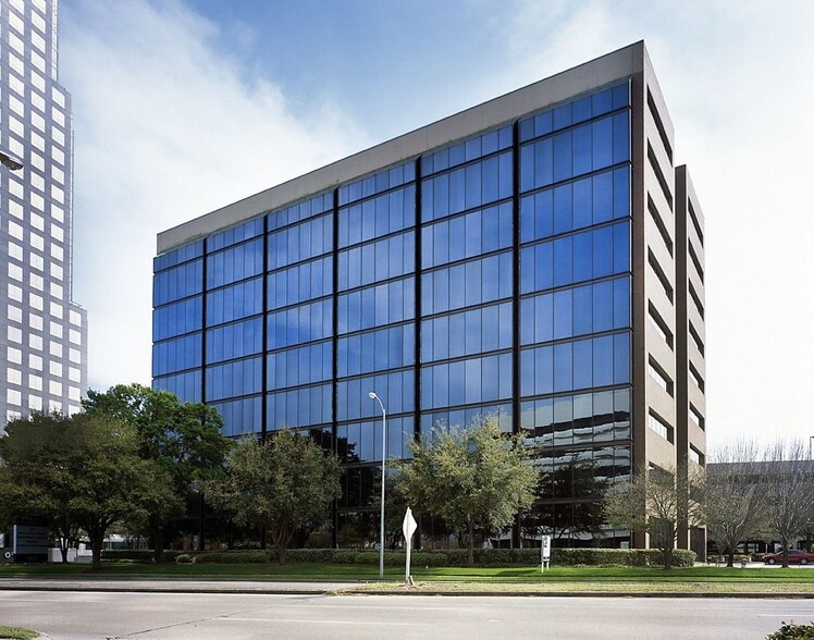 Primary Photo Of 5851 San Felipe St, Houston Office For Lease