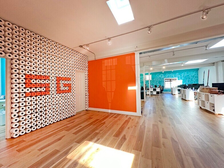 More Photos Of 106 W Jefferson St, Falls Church Flex For Sale