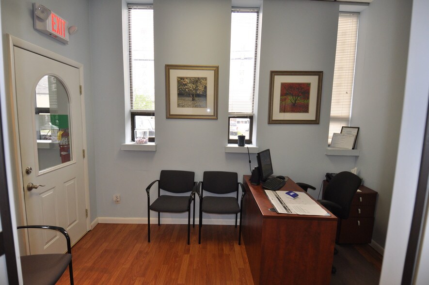 More Photos Of 15 N 5th St, Saddle Brook Office For Lease