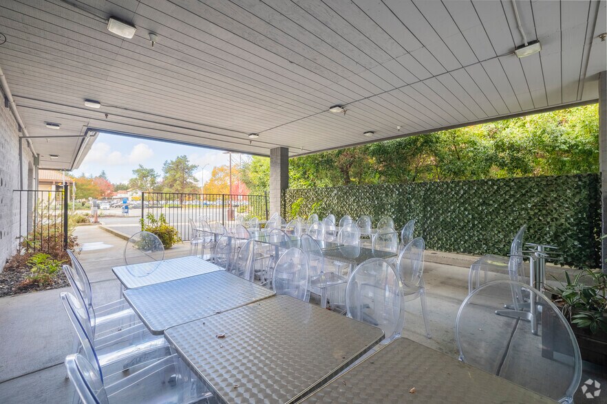 More Photos Of 2540 San Ramon Valley Blvd, San Ramon Restaurant For Sale