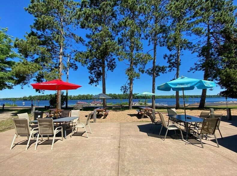 More Photos Of 1259 Anchor Landing Dr, Wisconsin Rapids Restaurant For Sale