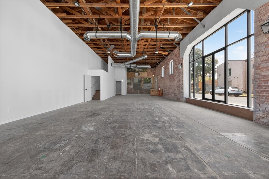 More Photos Of 2916-2927 W Vernon Ave, Los Angeles Storefront Retail Office For Lease