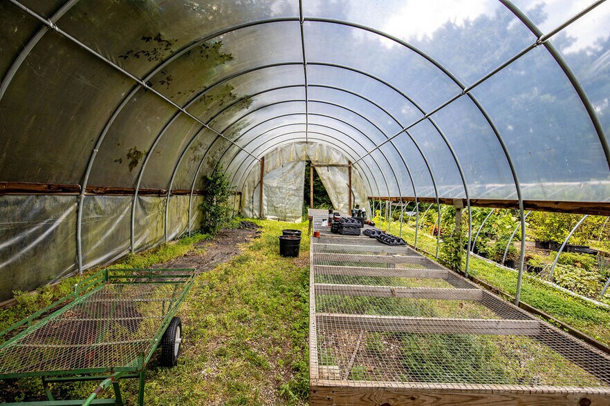 More Photos Of 5587 Harrison Ave, Cincinnati Garden Center For Sale