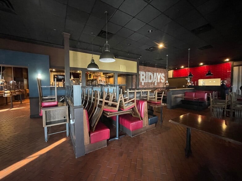 More Photos Of 1022 W 23rd St, Panama City Office Residential For Lease