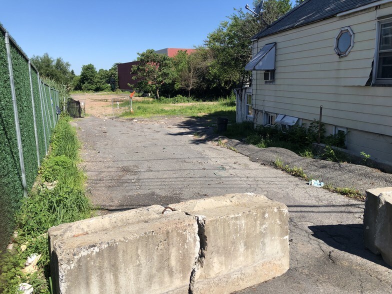 More Photos Of 4439 Arthur Kill Rd, Staten Island Land For Lease