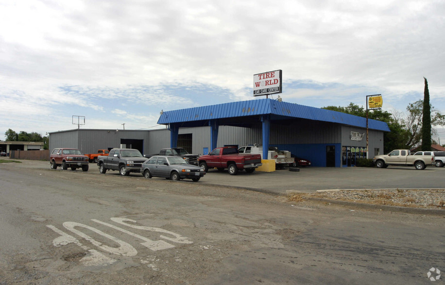 Primary Photo Of 1743 E Pacheco Blvd, Los Banos Light Manufacturing For Lease