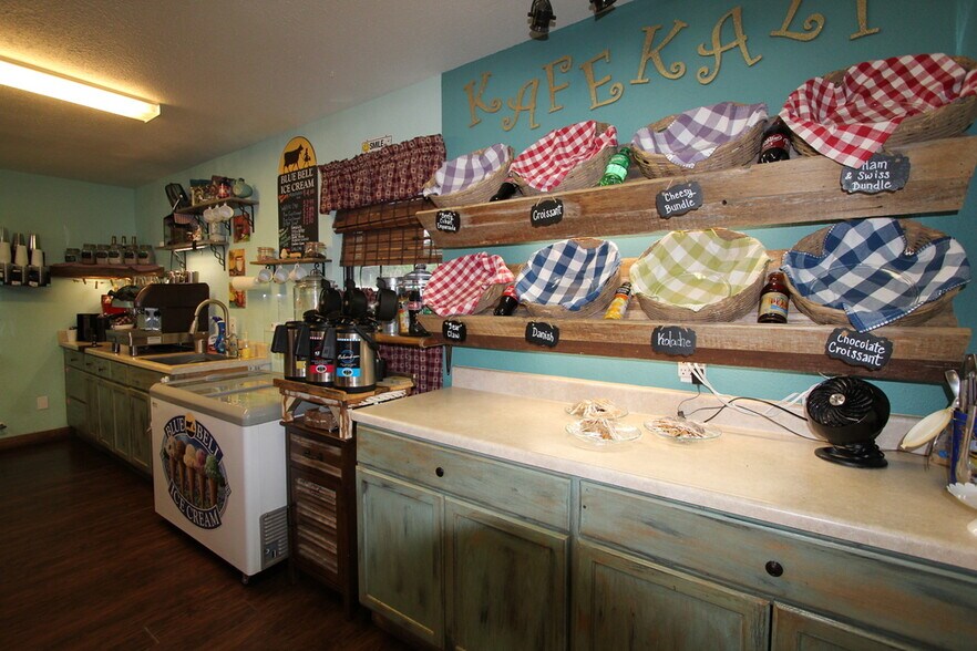 More Photos Of 3434 FM 2673, Canyon Lake Freestanding For Sale