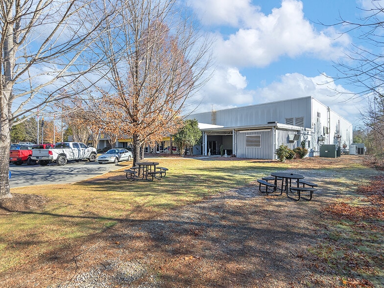 More Photos Of 140 Vista Blvd, Arden Manufacturing For Lease