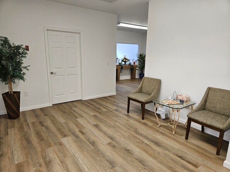 More Photos Of 5 Walter E Foran Blvd, Flemington Medical For Lease